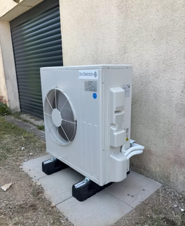 INSTALLATION D’ UNE POMPE À CHALEUR À TREILLIÈRES , Treillières, Dépannage 2000