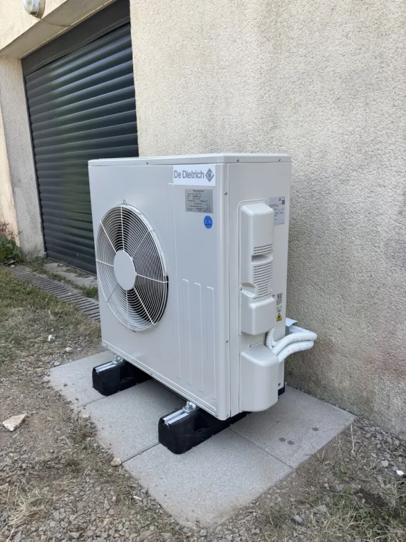 🚀 INSTALLATION D’UNE POMPE À CHALEUR AIR/EAU À ORVAULT PAR DEPANNAGE 2000 : CONFORT, ÉCONOMIES D’ÉNERGIE ET PERFORMANCE EN 2026, Treillières, Dépannage 2000
